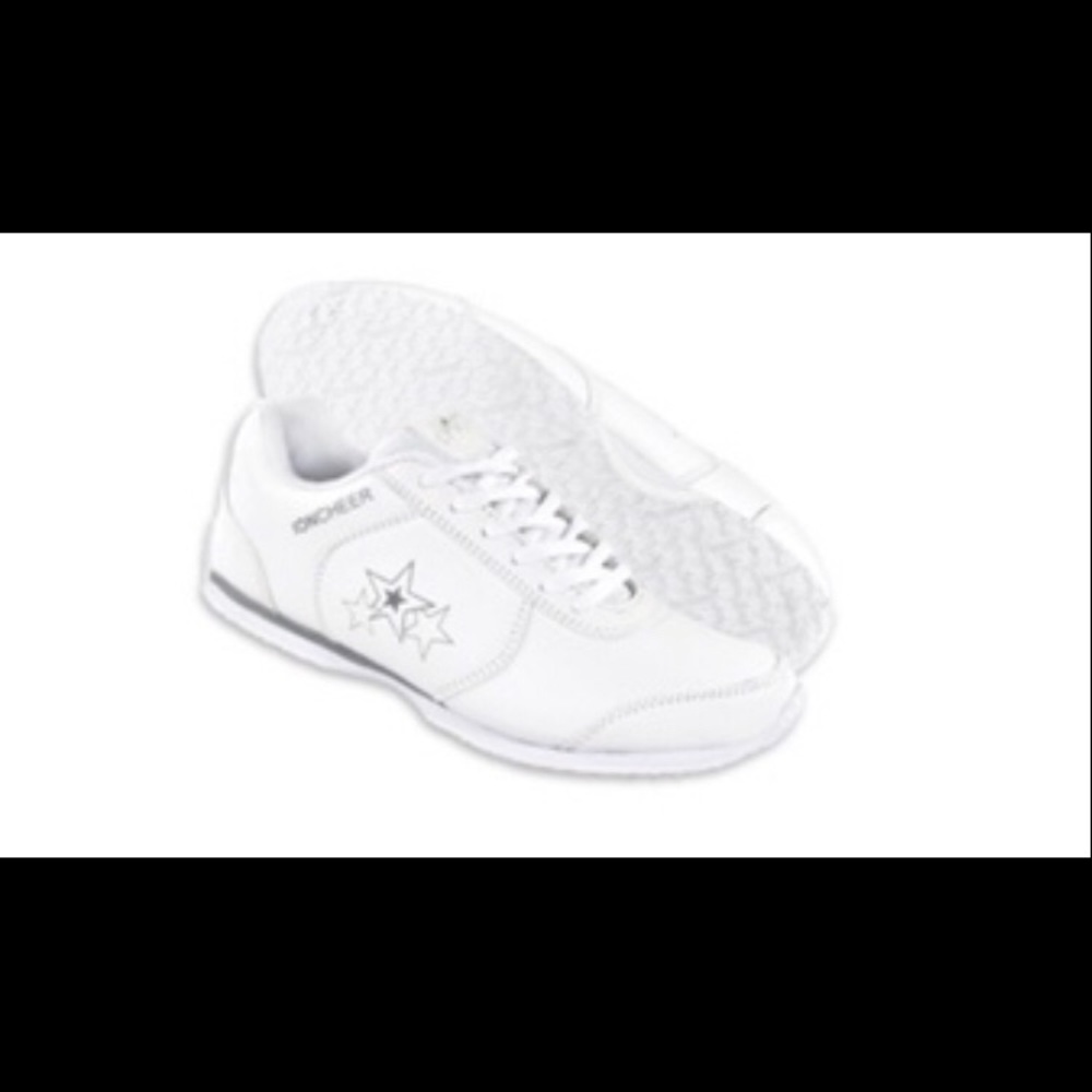 Omni cheer shoes